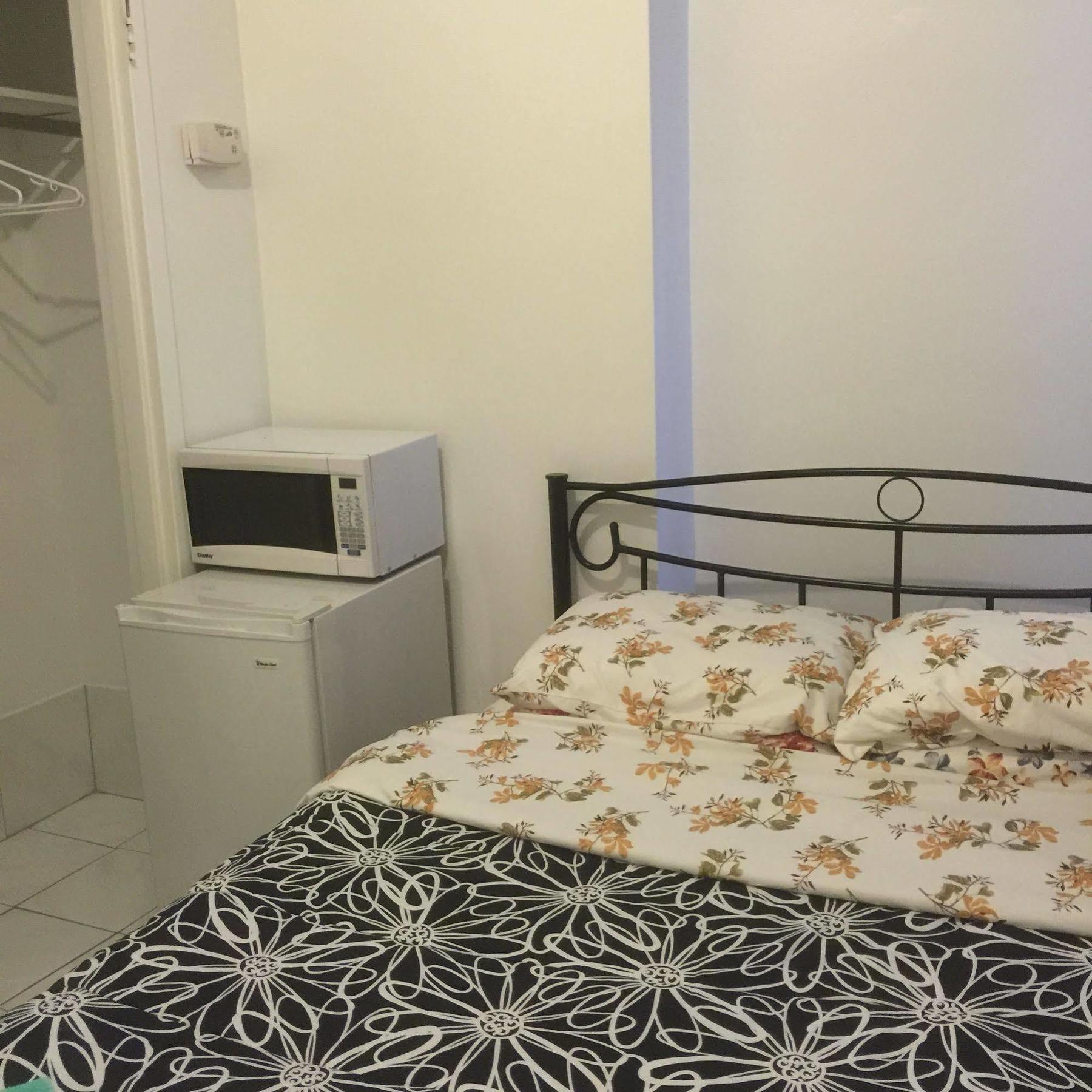 University Apartment Toronto Dış mekan fotoğraf