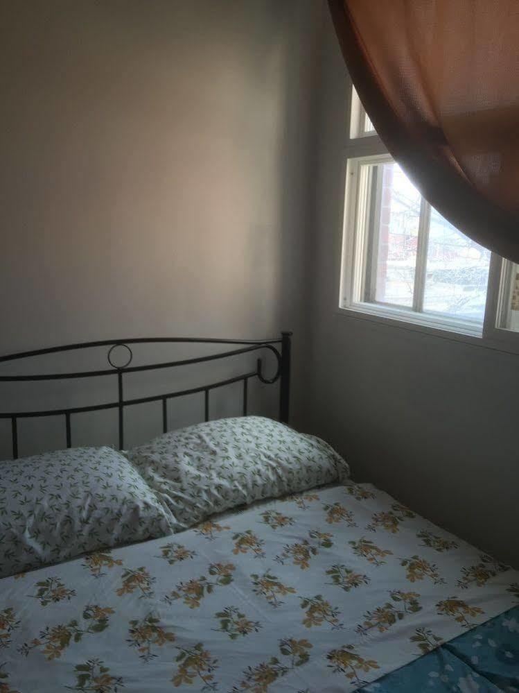 University Apartment Toronto Dış mekan fotoğraf