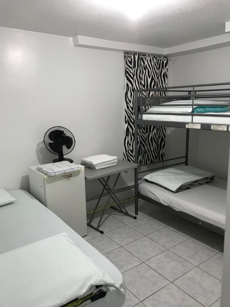 University Apartment Toronto Dış mekan fotoğraf